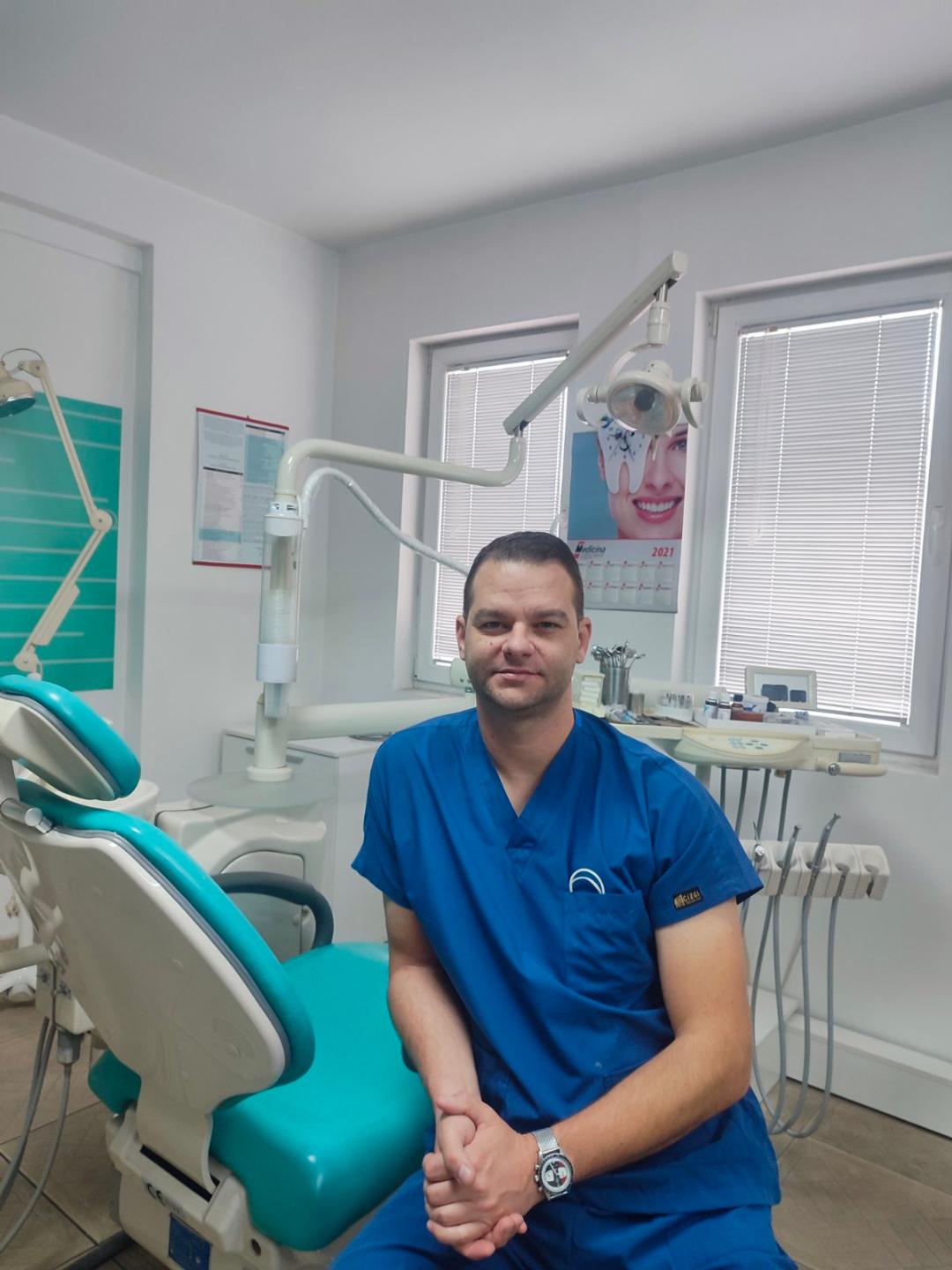 Д-р Аспарух Димковски